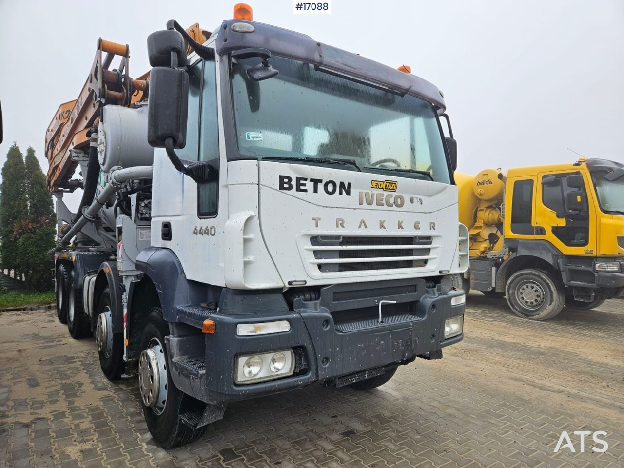 Concrete pump CIFA Magnum MK 28,4 IVECO 8x4 (2006) - Autobomba de betão: foto 2 Concrete pump CIFA Magnum MK 28,4 IVECO 8x4 (2006) - Autobomba de betão: foto 2