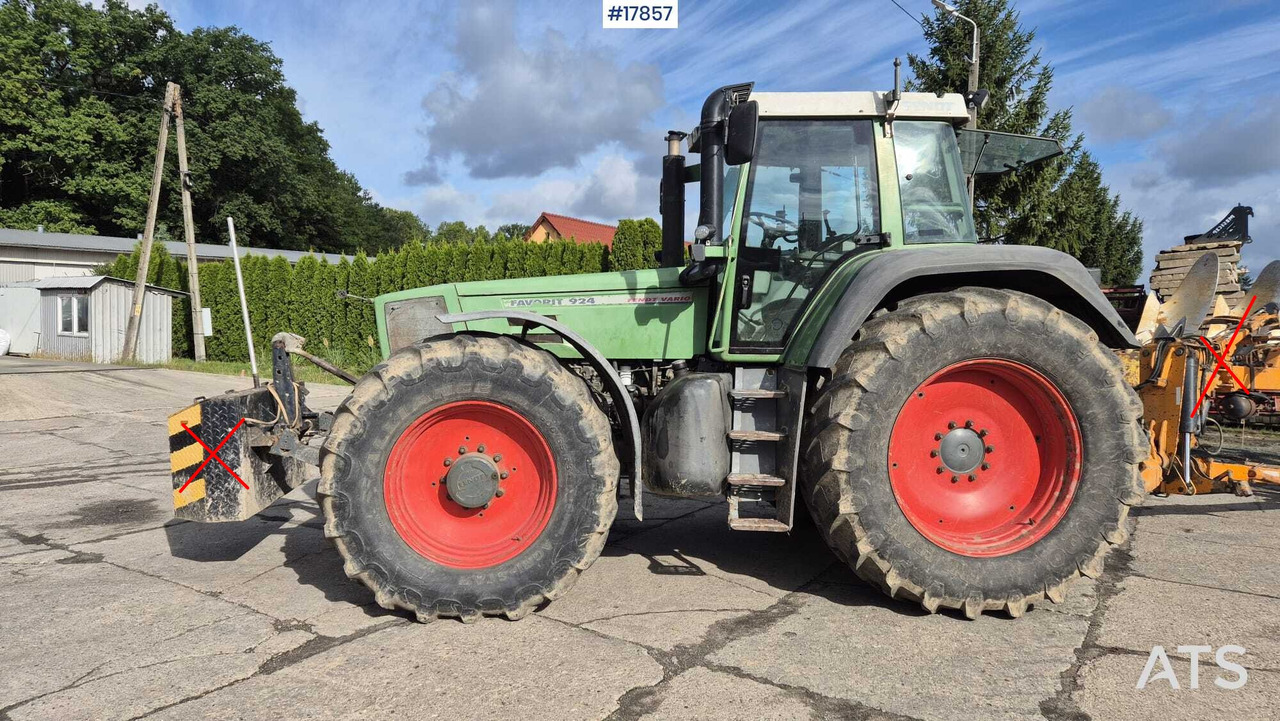 FENDT VARIO FAVORIT 924 agricultural tractor (1999) - Trator: foto 5 FENDT VARIO FAVORIT 924 agricultural tractor (1999) - Trator: foto 5