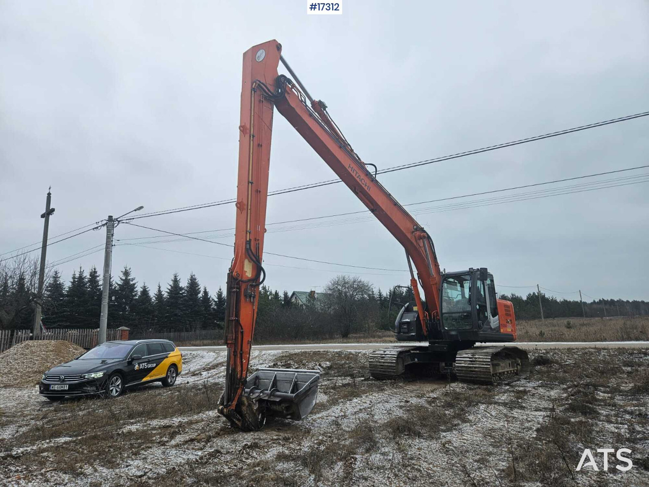 HITACHI ZX225 USRLC Crawler Excavator LONG 16m (2012) - Escavadora de rastos: foto 2 HITACHI ZX225 USRLC Crawler Excavator LONG 16m (2012) - Escavadora de rastos: foto 2