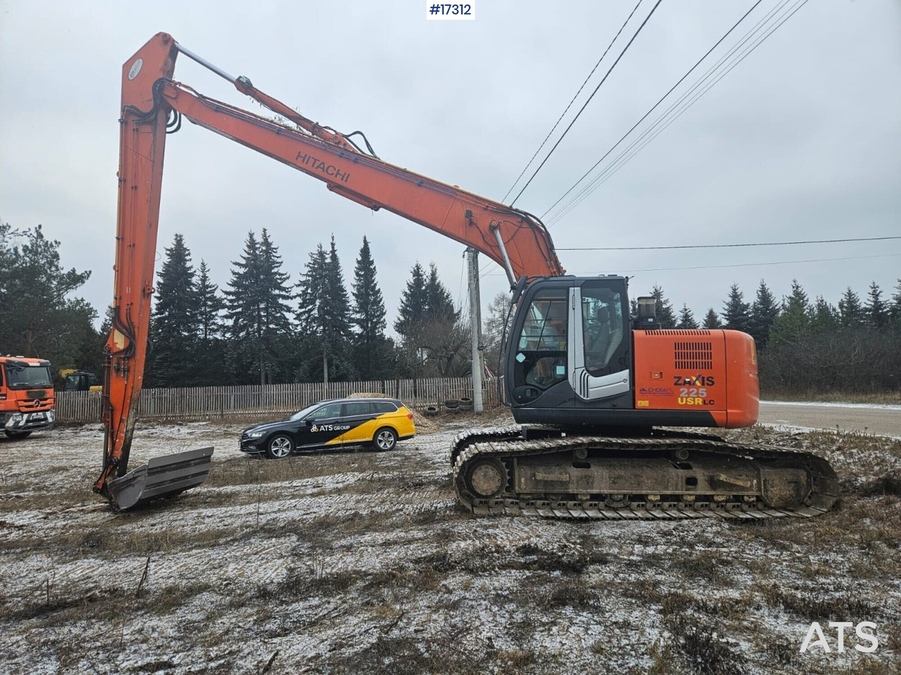 HITACHI ZX225 USRLC Crawler Excavator LONG 16m (2012) - Escavadora de rastos: foto 1 HITACHI ZX225 USRLC Crawler Excavator LONG 16m (2012) - Escavadora de rastos: foto 1