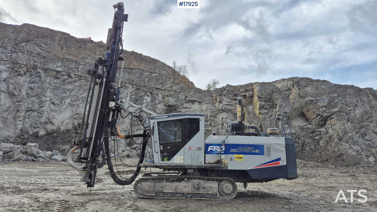 HYDRAULIC CRAWLER DRILL FURUKAWA HCR1450-ED (2015) - Máquina de perfuração: foto 1 HYDRAULIC CRAWLER DRILL FURUKAWA HCR1450-ED (2015) - Máquina de perfuração: foto 1