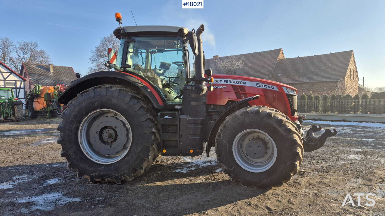 Massey Ferguson 8740S agricultural tractor (2019) - Trator: foto 4 Massey Ferguson 8740S agricultural tractor (2019) - Trator: foto 4