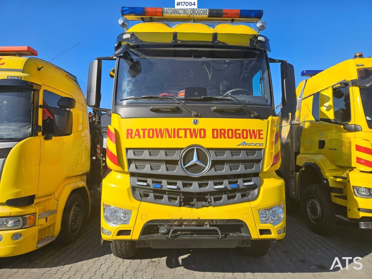 Specjalistyczny pojazd ratunkowy Mercedes Benz Arocs 4853 8x8 (2021) - Caminhão reboque: foto 3 Specjalistyczny pojazd ratunkowy Mercedes Benz Arocs 4853 8x8 (2021) - Caminhão reboque: foto 3