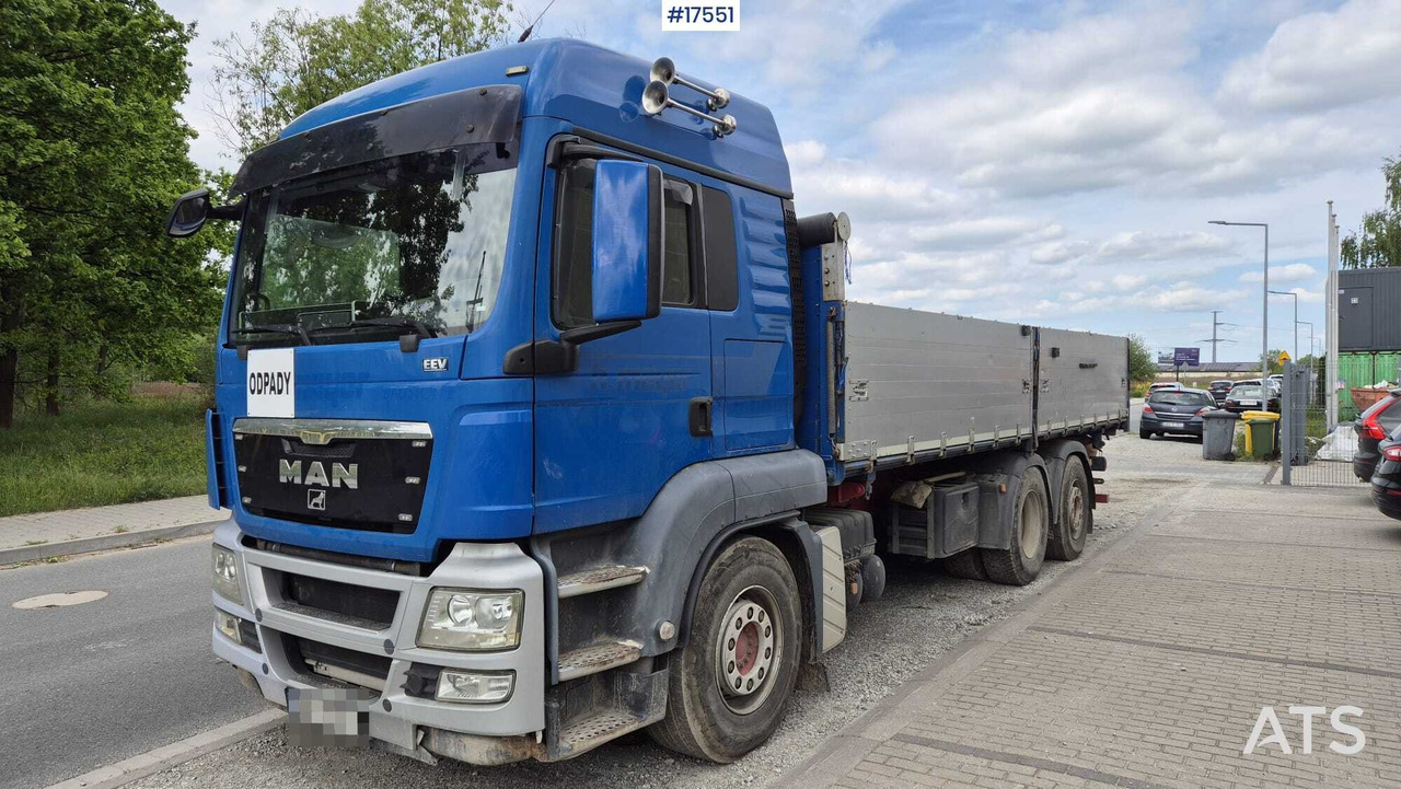 Three-axle tipper MAN TGA 03 (2012) - Camião basculante: foto 4 Three-axle tipper MAN TGA 03 (2012) - Camião basculante: foto 4