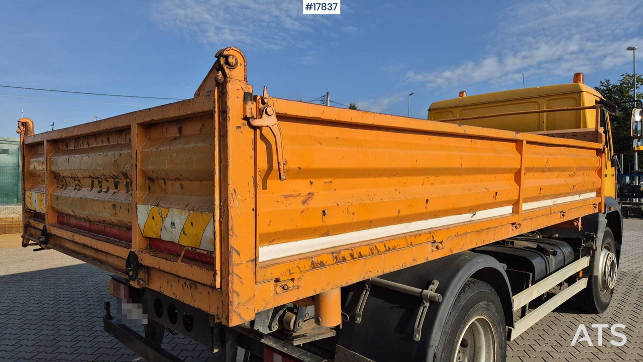 Locação financeira de Tipper MAN 18.225 LC (2003) Tipper MAN 18.225 LC (2003): foto 15 Locação financeira de Tipper MAN 18.225 LC (2003) Tipper MAN 18.225 LC (2003): foto 15