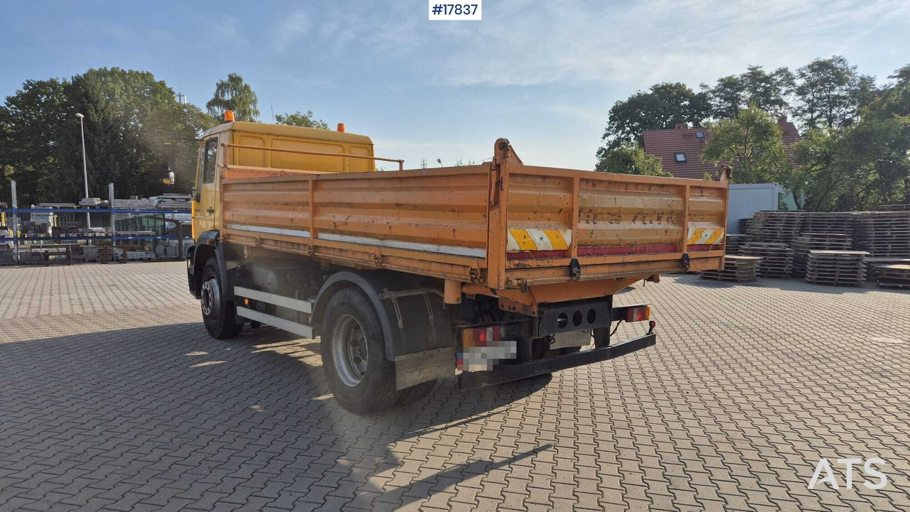 Locação financeira de Tipper MAN 18.225 LC (2003) Tipper MAN 18.225 LC (2003): foto 10 Locação financeira de Tipper MAN 18.225 LC (2003) Tipper MAN 18.225 LC (2003): foto 10