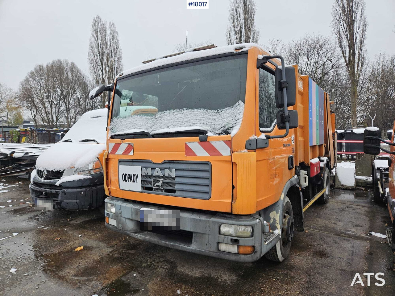 Truck MAN TGA 12.180 (2007) with EKOCEL mini garbage truck body - Caminhão de lixo: foto 4 Truck MAN TGA 12.180 (2007) with EKOCEL mini garbage truck body - Caminhão de lixo: foto 4