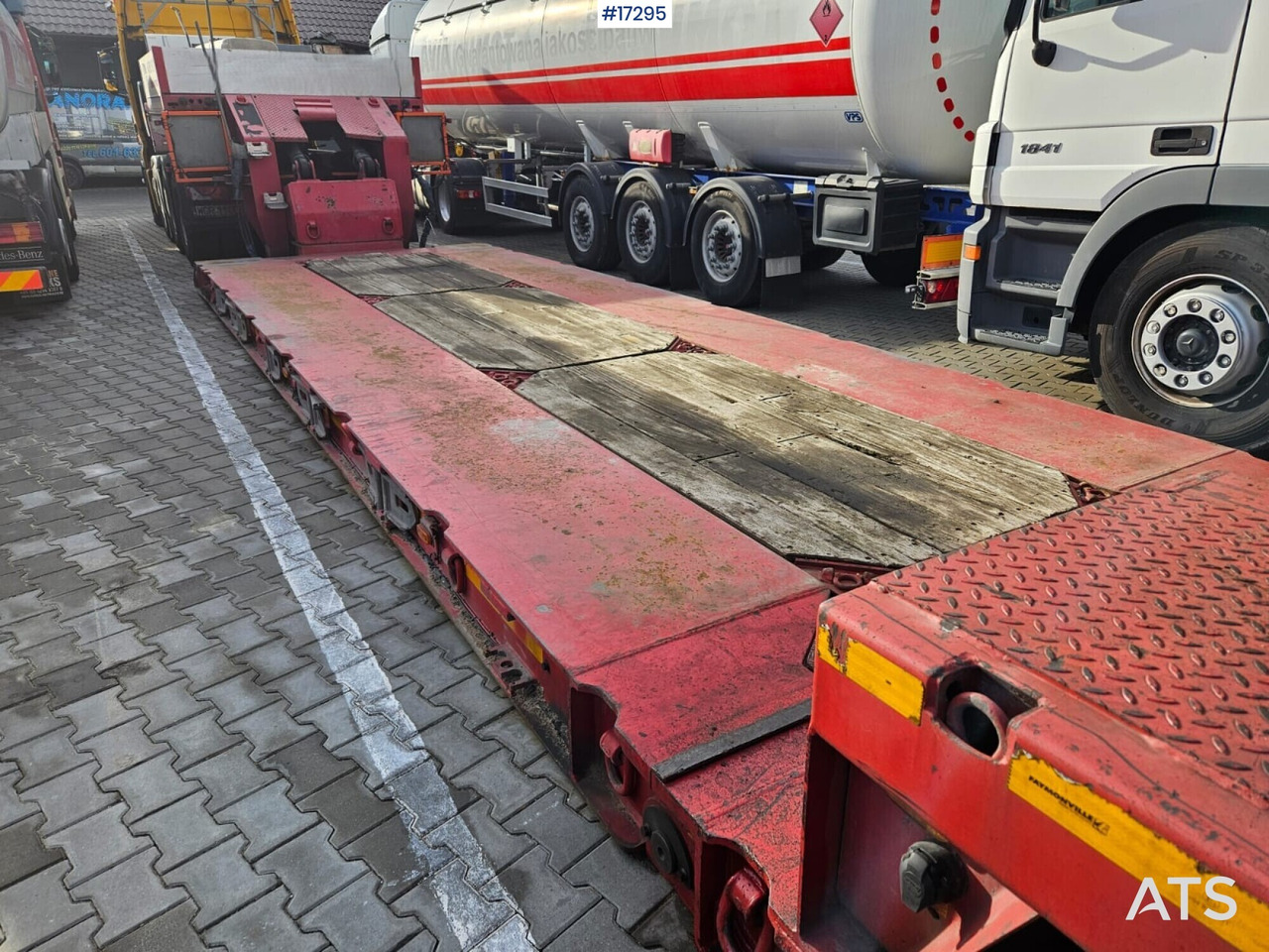 Truck semi-trailer, low-bed FAYMONVILLE MEGAMAX (2017) - Semi-reboque baixa: foto 2 Truck semi-trailer, low-bed FAYMONVILLE MEGAMAX (2017) - Semi-reboque baixa: foto 2