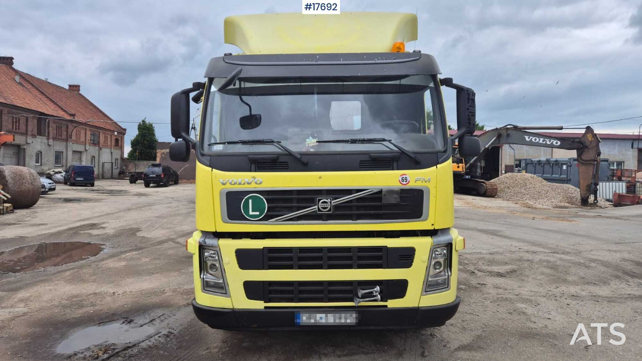 VOLVO FM 440 EURO 5 hooklift (2009) - Camião polibenne: foto 2 VOLVO FM 440 EURO 5 hooklift (2009) - Camião polibenne: foto 2