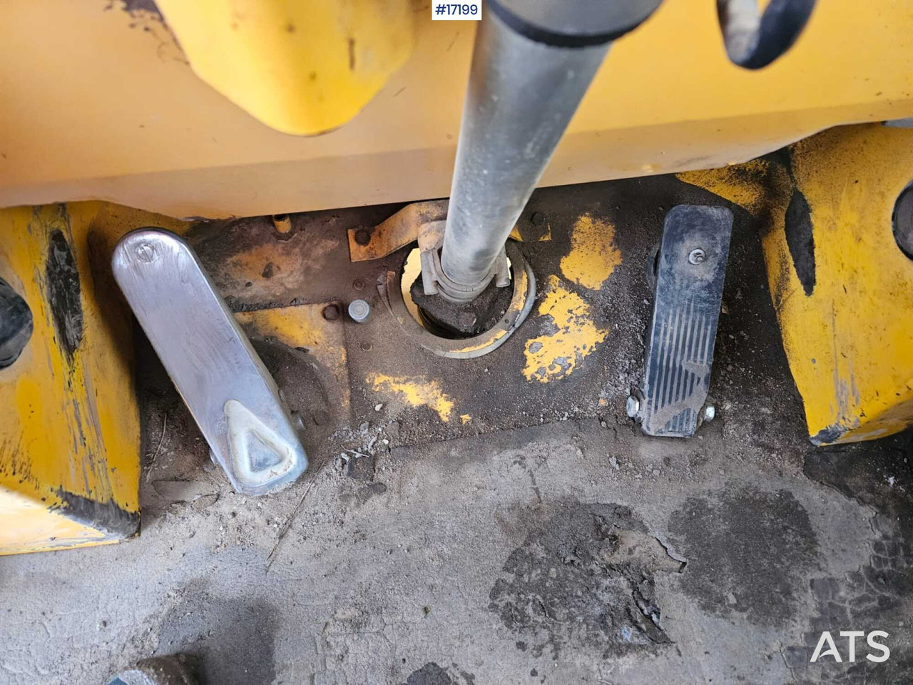 Locação financeira de  Wheel loader VOLVO 4500 (1984) Wheel loader VOLVO 4500 (1984): foto 12
