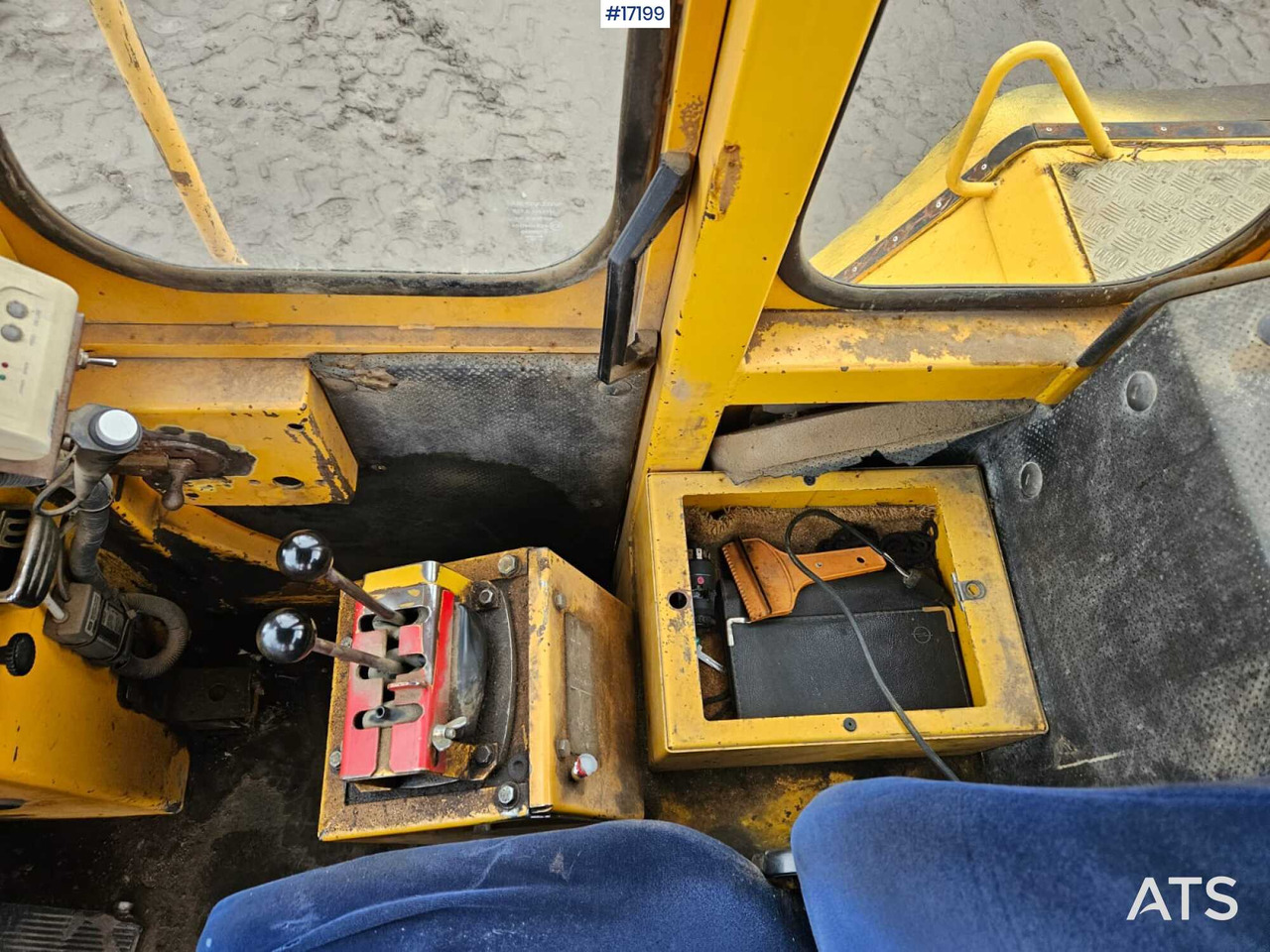 Locação financeira de  Wheel loader VOLVO 4500 (1984) Wheel loader VOLVO 4500 (1984): foto 9