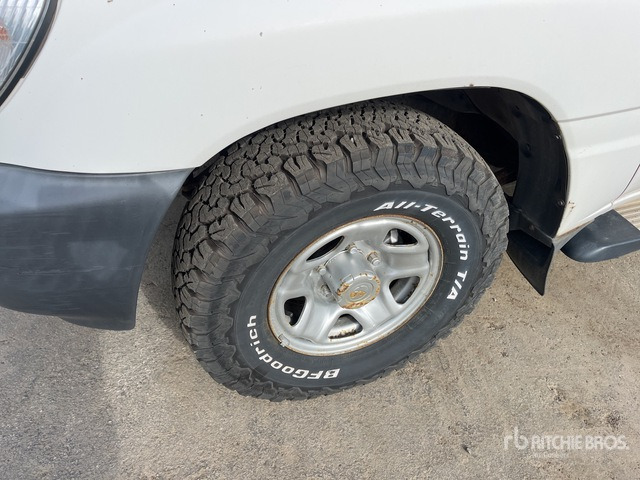 1999 Toyota Land Cruiser 105 HZJ105L-GCMRS SUV - SUV: foto 4 1999 Toyota Land Cruiser 105 HZJ105L-GCMRS SUV - SUV: foto 4