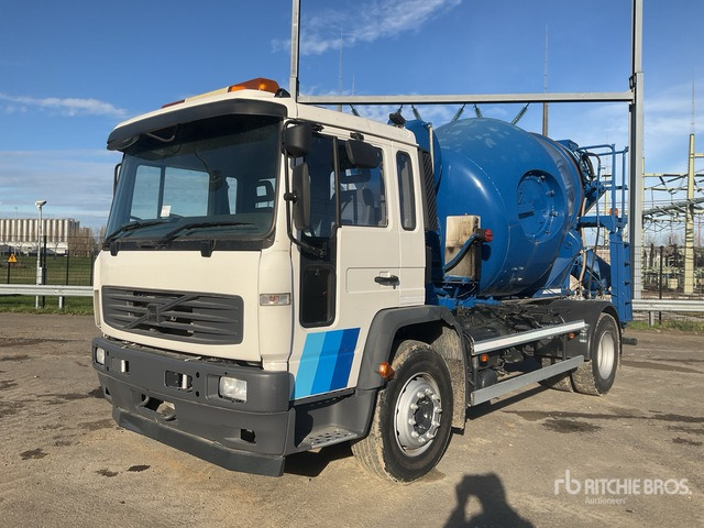 2004 Volvo FL6 4x2 Mixer Truck - Camião betoneira: foto 1 2004 Volvo FL6 4x2 Mixer Truck - Camião betoneira: foto 1