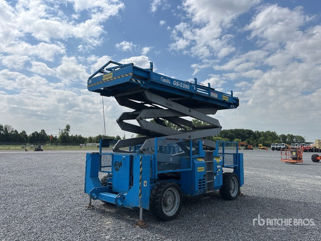 2007 Genie GS-3390 4x4 Diesel Scissor Lift - Plataforma de Tijera/ Plataforma de tesoura: foto 1 2007 Genie GS-3390 4x4 Diesel Scissor Lift - Plataforma de Tijera/ Plataforma de tesoura: foto 1