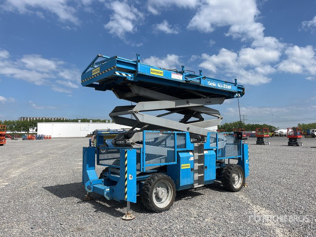 2007 Genie GS-3390 4x4 Diesel Scissor Lift - Plataforma de Tijera/ Plataforma de tesoura: foto 3 2007 Genie GS-3390 4x4 Diesel Scissor Lift - Plataforma de Tijera/ Plataforma de tesoura: foto 3