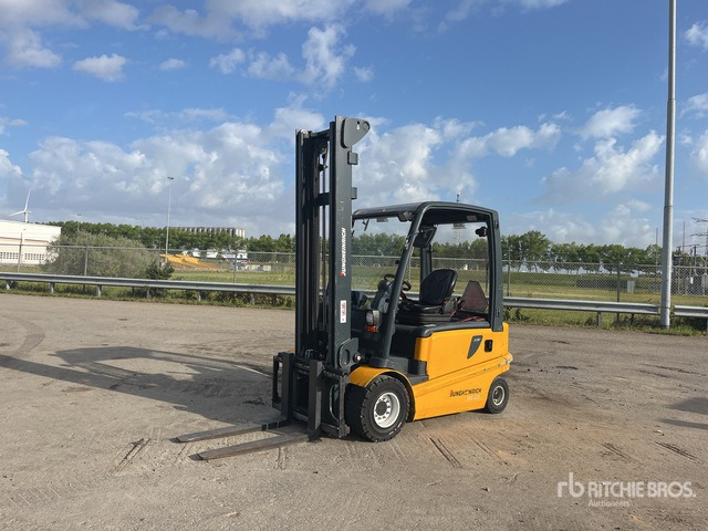 2007 Jungheinrich EFG 430-430ZT/MP Electric Forklift - Empilhador elétrico: foto 3 2007 Jungheinrich EFG 430-430ZT/MP Electric Forklift - Empilhador elétrico: foto 3