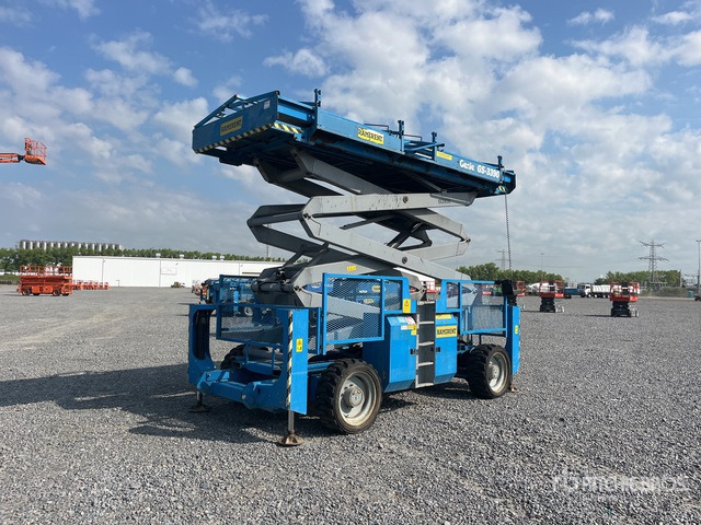 2008 Genie GS-3390 Diesel Scissor Lift - Plataforma de Tijera/ Plataforma de tesoura: foto 3 2008 Genie GS-3390 Diesel Scissor Lift - Plataforma de Tijera/ Plataforma de tesoura: foto 3