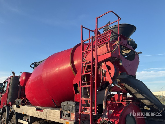 2010 Mercedes-Benz Actros 3341 8x4 Twin-Steer Mixer Truck - Camião betoneira: foto 5 2010 Mercedes-Benz Actros 3341 8x4 Twin-Steer Mixer Truck - Camião betoneira: foto 5