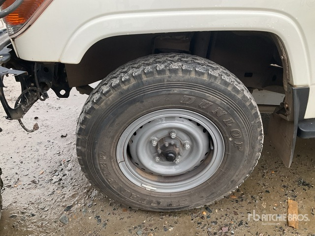 2022 Toyota Landcruiser HZJ79 4x4 Crew Cab Pickup - Pick-up: foto 4 2022 Toyota Landcruiser HZJ79 4x4 Crew Cab Pickup - Pick-up: foto 4