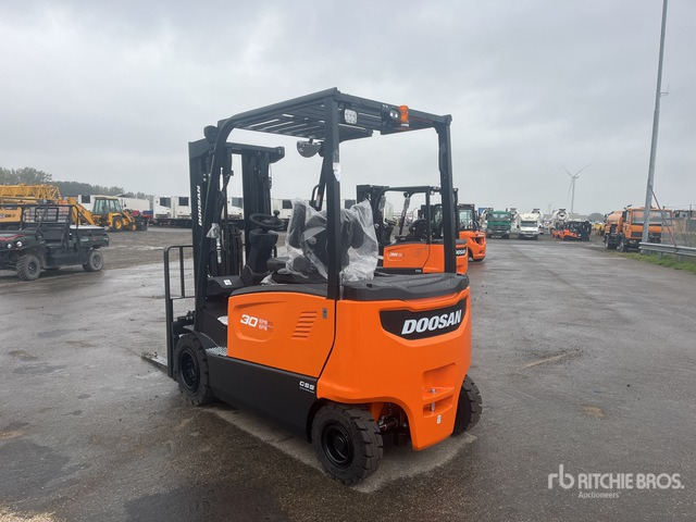 2023 Doosan B30X-7 PLUS (Unused) Electric Forklift - Empilhador elétrico: foto 1 2023 Doosan B30X-7 PLUS (Unused) Electric Forklift - Empilhador elétrico: foto 1