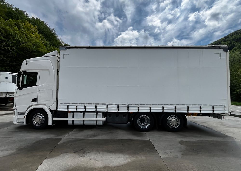 Scania R410 // 2018 Rok 6x2 // Retarder // Automat // Led // Navi // 77 // - Camião de lona: foto 5 Scania R410 // 2018 Rok 6x2 // Retarder // Automat // Led // Navi // 77 // - Camião de lona: foto 5