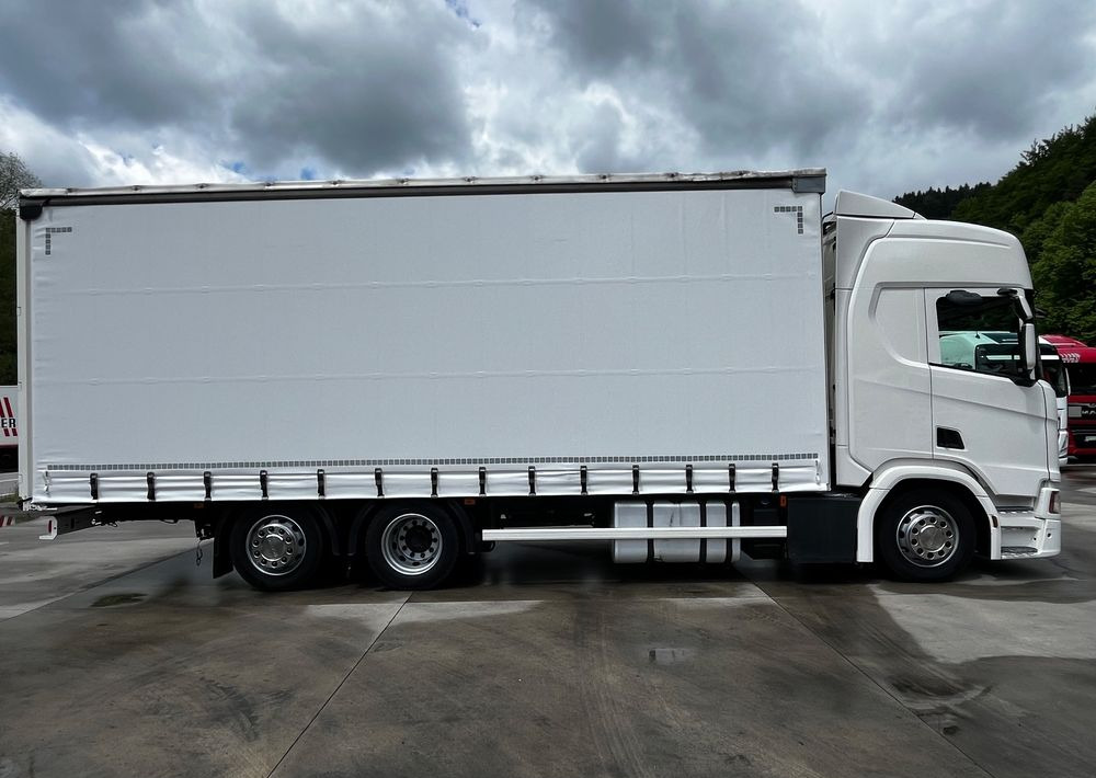 Scania R410 // 2018 Rok 6x2 // Retarder // Automat // Led // Navi // 77 // - Camião de lona: foto 4 Scania R410 // 2018 Rok 6x2 // Retarder // Automat // Led // Navi // 77 // - Camião de lona: foto 4