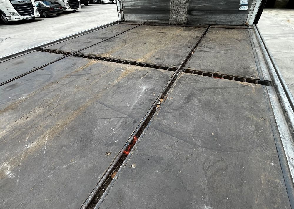 Tractor Iveco Stralis 360 // HIAB 144 E4 HIDUO + Radio // Zabudowa 6m // Oś podnoszona: foto 10 Tractor Iveco Stralis 360 // HIAB 144 E4 HIDUO + Radio // Zabudowa 6m // Oś podnoszona: foto 10