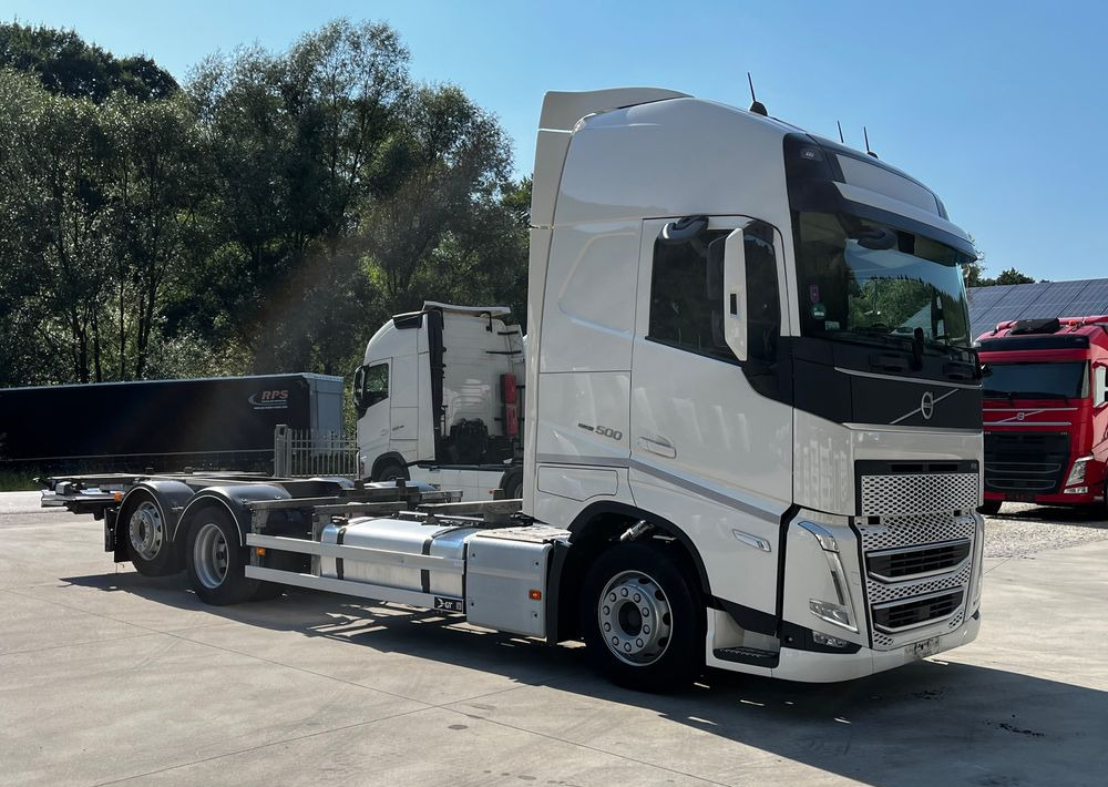 Volvo FH500 BDF 6x2 // Dolny zaczep // Euro 6 motor ! // New Face // XXL Cab // - Camião chassi: foto 2 Volvo FH500 BDF 6x2 // Dolny zaczep // Euro 6 motor ! // New Face // XXL Cab // - Camião chassi: foto 2