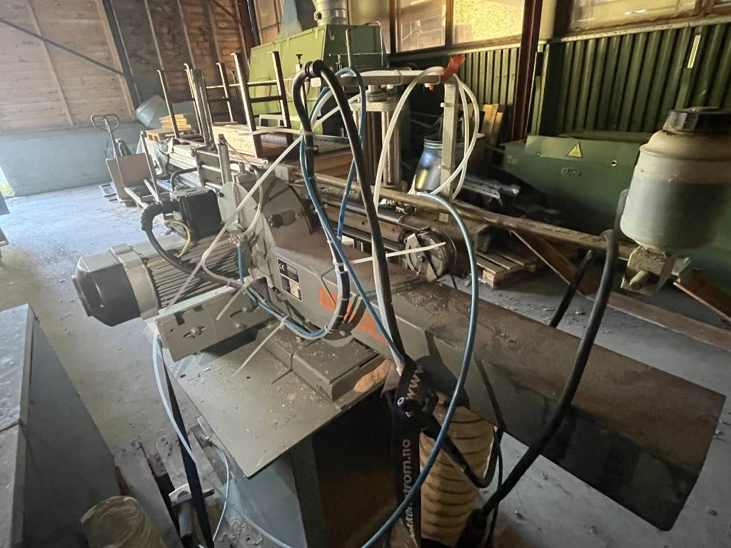 Annet GRAULE QNF Crosscut saw with TigerStop TS 4.8 L Au - Máquina: foto 1 Annet GRAULE QNF Crosscut saw with TigerStop TS 4.8 L Au - Máquina: foto 1