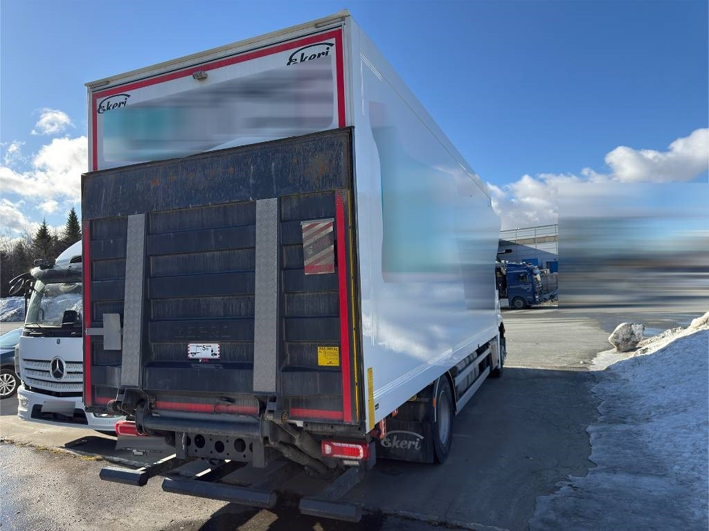 Mercedes-Benz Actros 1833 - Camião furgão: foto 5 Mercedes-Benz Actros 1833 - Camião furgão: foto 5