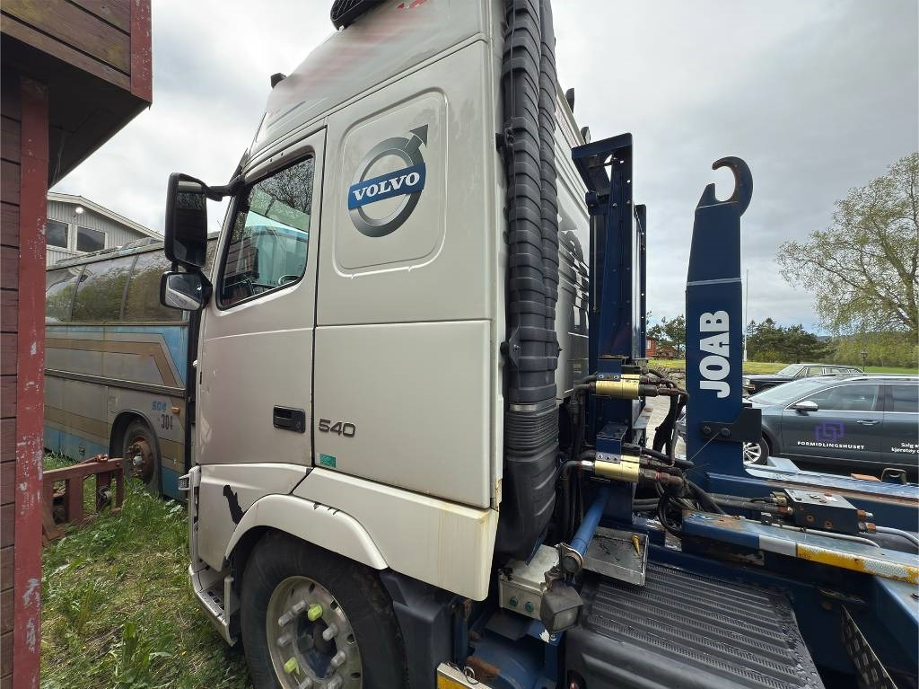 Volvo FH 540 - Camião polibenne: foto 3 Volvo FH 540 - Camião polibenne: foto 3