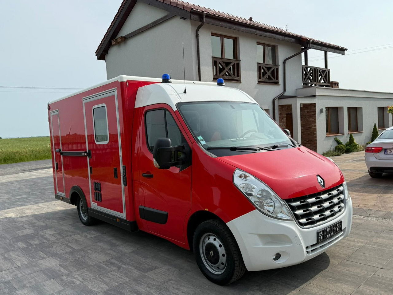 Renault Master Karetka Ambulans pogotowie kontenerowe - Ambulância: foto 1 Renault Master Karetka Ambulans pogotowie kontenerowe - Ambulância: foto 1