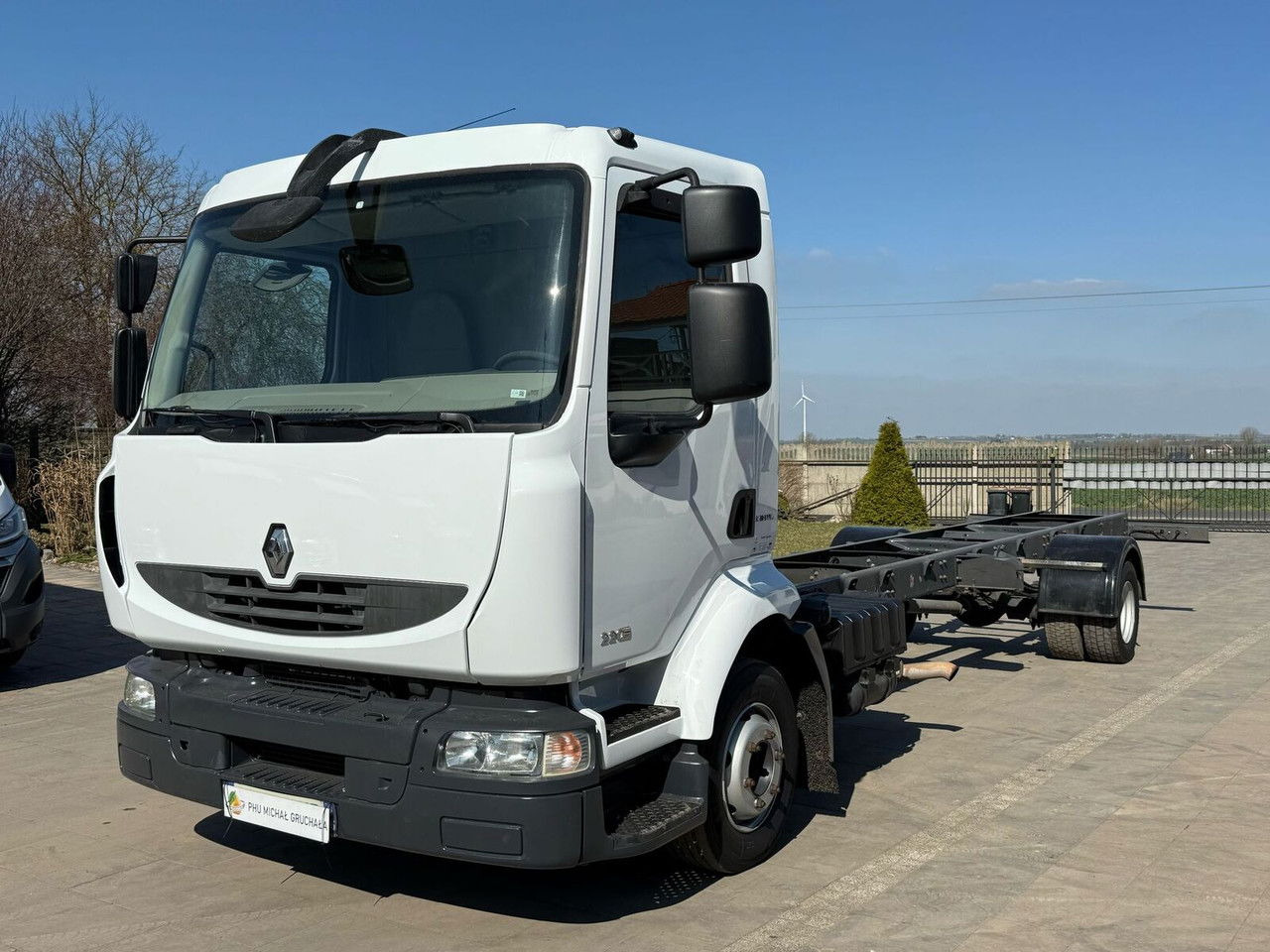 Renault Midlum 220 - Camião chassi: foto 3 Renault Midlum 220 - Camião chassi: foto 3