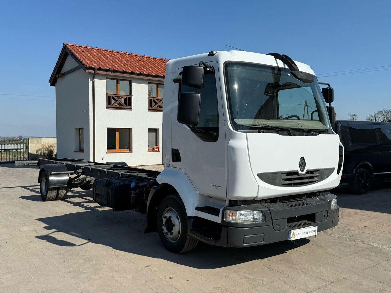 Renault Midlum 220 - Camião chassi: foto 1 Renault Midlum 220 - Camião chassi: foto 1