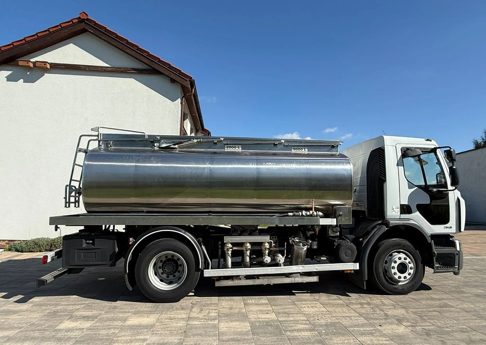 Renault Premium 280 DXI - Camião cisterna: foto 4 Renault Premium 280 DXI - Camião cisterna: foto 4