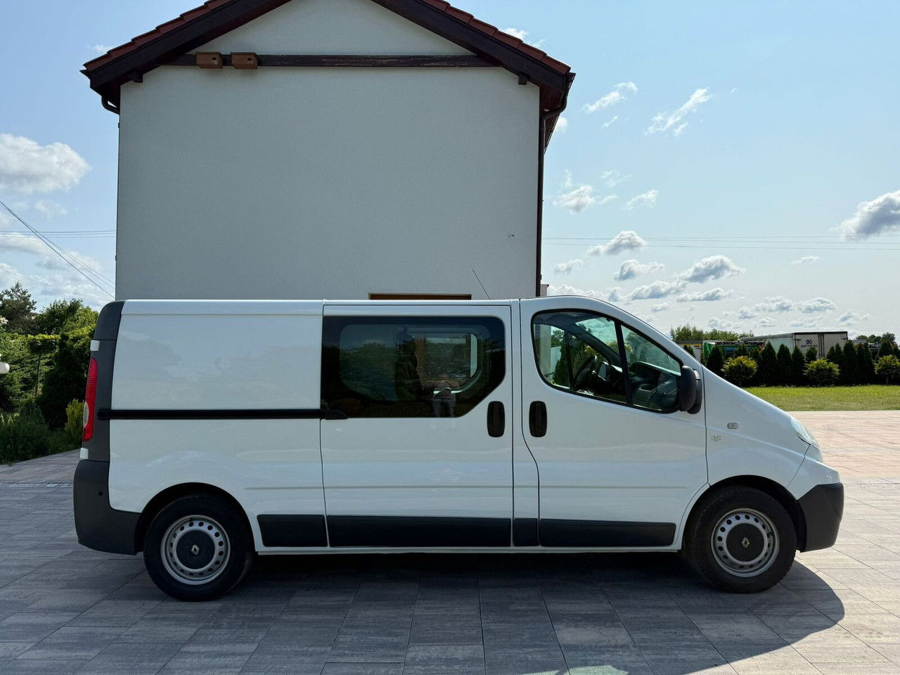 Renault Trafic 2.0 Doka 6 osobowy Klimatyzacja Hak - Furgão compacto: foto 4 Renault Trafic 2.0 Doka 6 osobowy Klimatyzacja Hak - Furgão compacto: foto 4