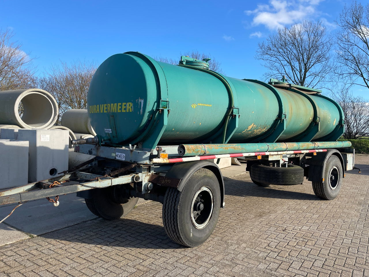 Burg Bitumen tank inox 14.000L - Reboque cisterna: foto 1 Burg Bitumen tank inox 14.000L - Reboque cisterna: foto 1