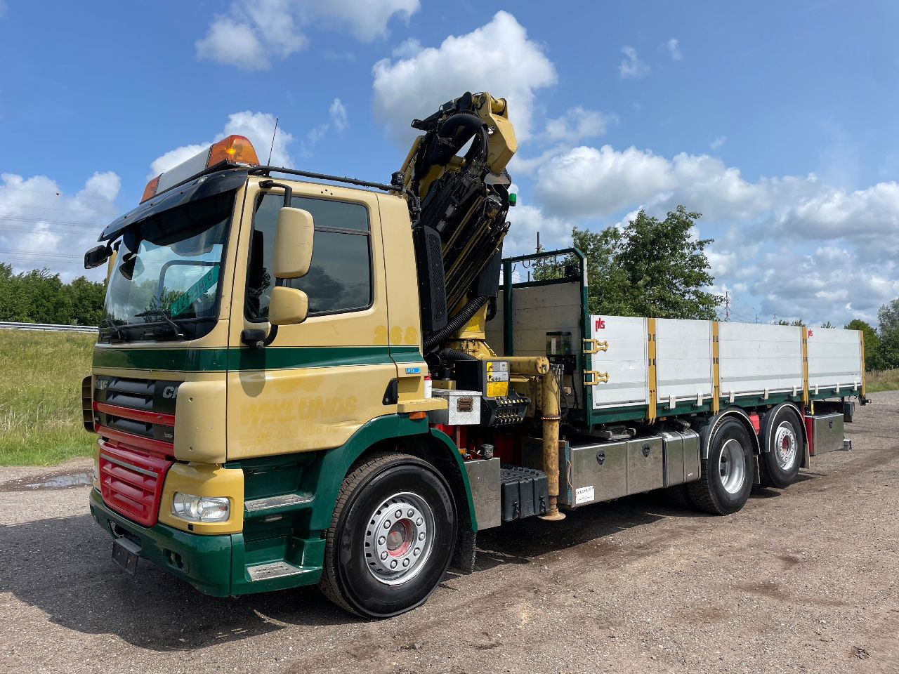 DAF CF 85.360 CF with Palfinger PK26002 with jib crane - Camião grua: foto 3 DAF CF 85.360 CF with Palfinger PK26002 with jib crane - Camião grua: foto 3