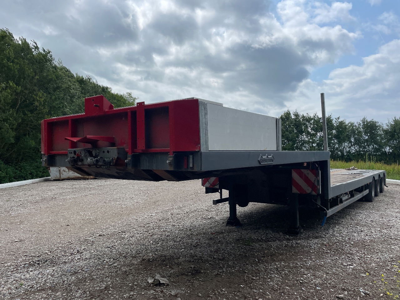 Nooteboom Mco-48-03 V uitschuifbaar hydrolisch gestuurd semi dieplader - Semi-reboque baixa: foto 2 Nooteboom Mco-48-03 V uitschuifbaar hydrolisch gestuurd semi dieplader - Semi-reboque baixa: foto 2