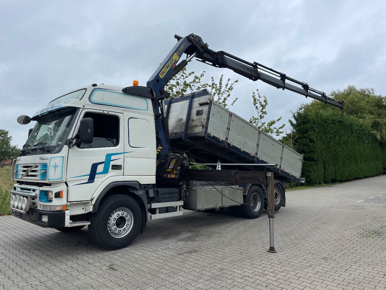 Volvo FM 7 310hp with Palfinger PK21000 with remote and tipper - Camião basculante, Camião grua: foto 1 Volvo FM 7 310hp with Palfinger PK21000 with remote and tipper - Camião basculante, Camião grua: foto 1