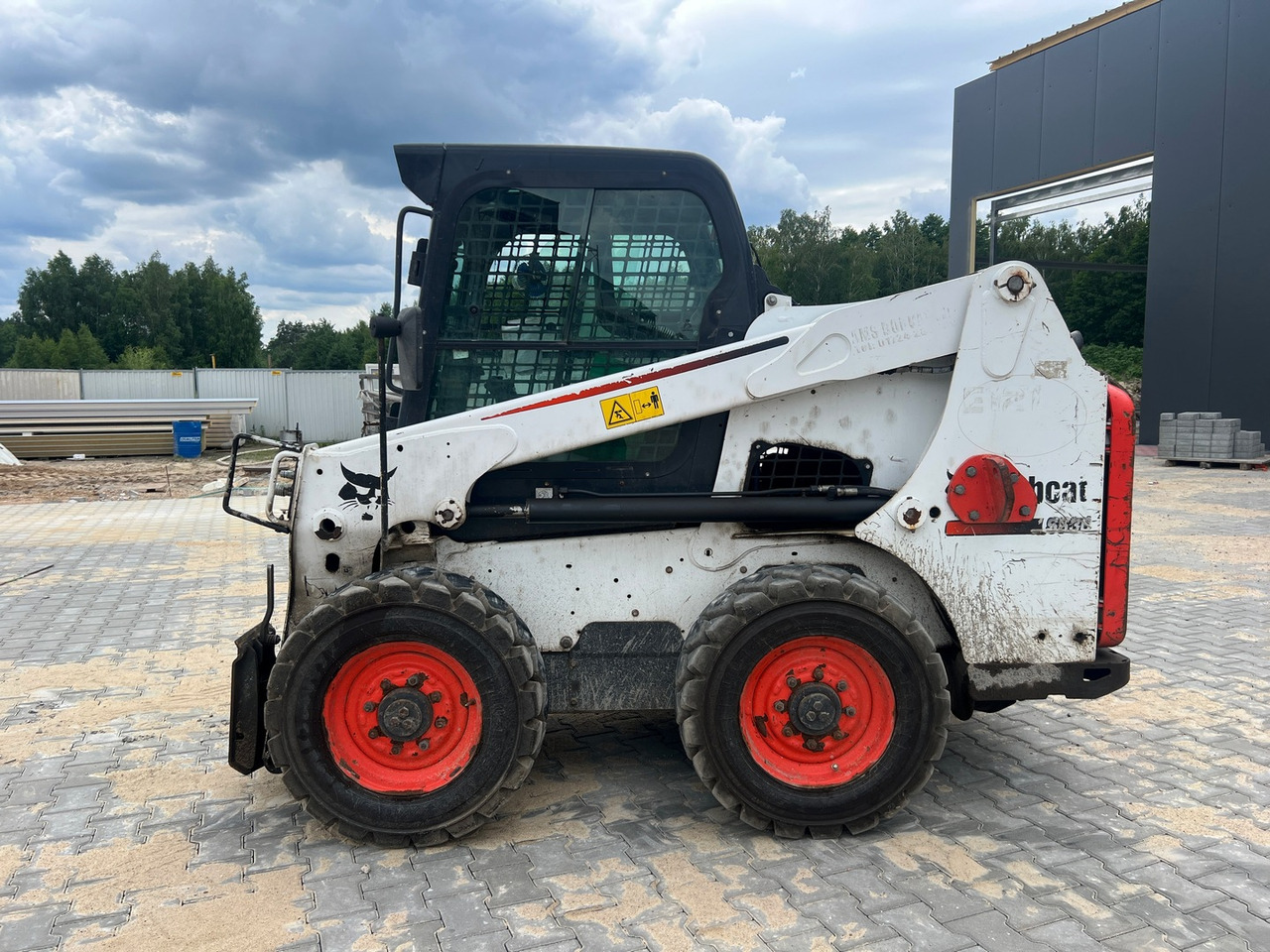 BOBCAT S630 - Mini pá carregadora: foto 4 BOBCAT S630 - Mini pá carregadora: foto 4