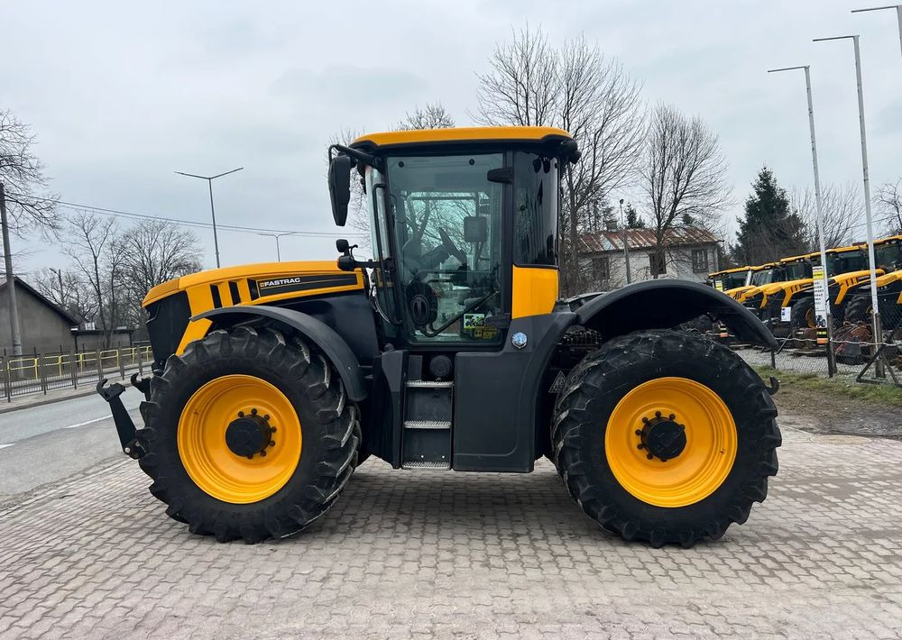 JCB Fastrac 4220 - Trator: foto 2 JCB Fastrac 4220 - Trator: foto 2
