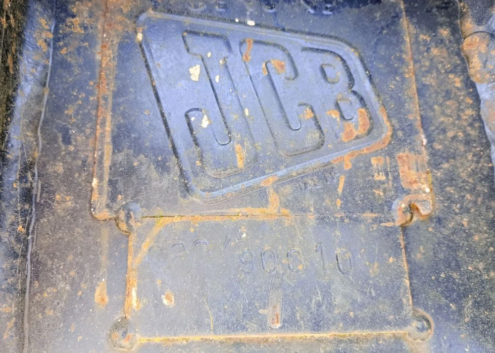 ŁYŻKA KOPIĄCA JCB bez zębów - Balde escavadora: foto 3 ŁYŻKA KOPIĄCA JCB bez zębów - Balde escavadora: foto 3