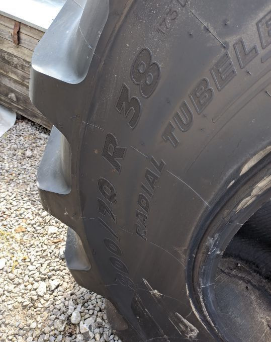 MICHELIN Machxbib 800/70 r38 - Pneu: foto 3 MICHELIN Machxbib 800/70 r38 - Pneu: foto 3