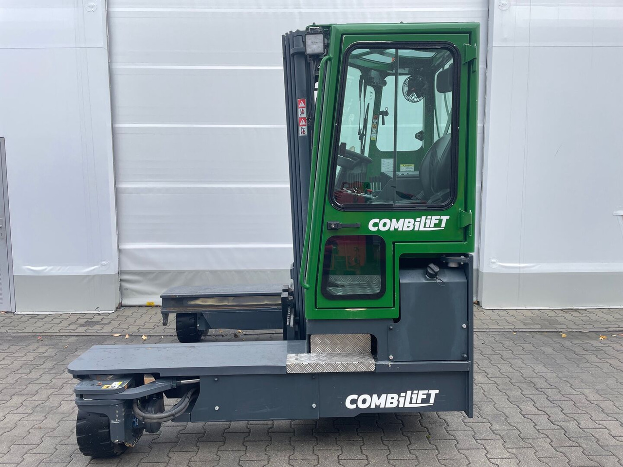 Combilift C4000 - Empilhador de 4 vias: foto 1 Combilift C4000 - Empilhador de 4 vias: foto 1
