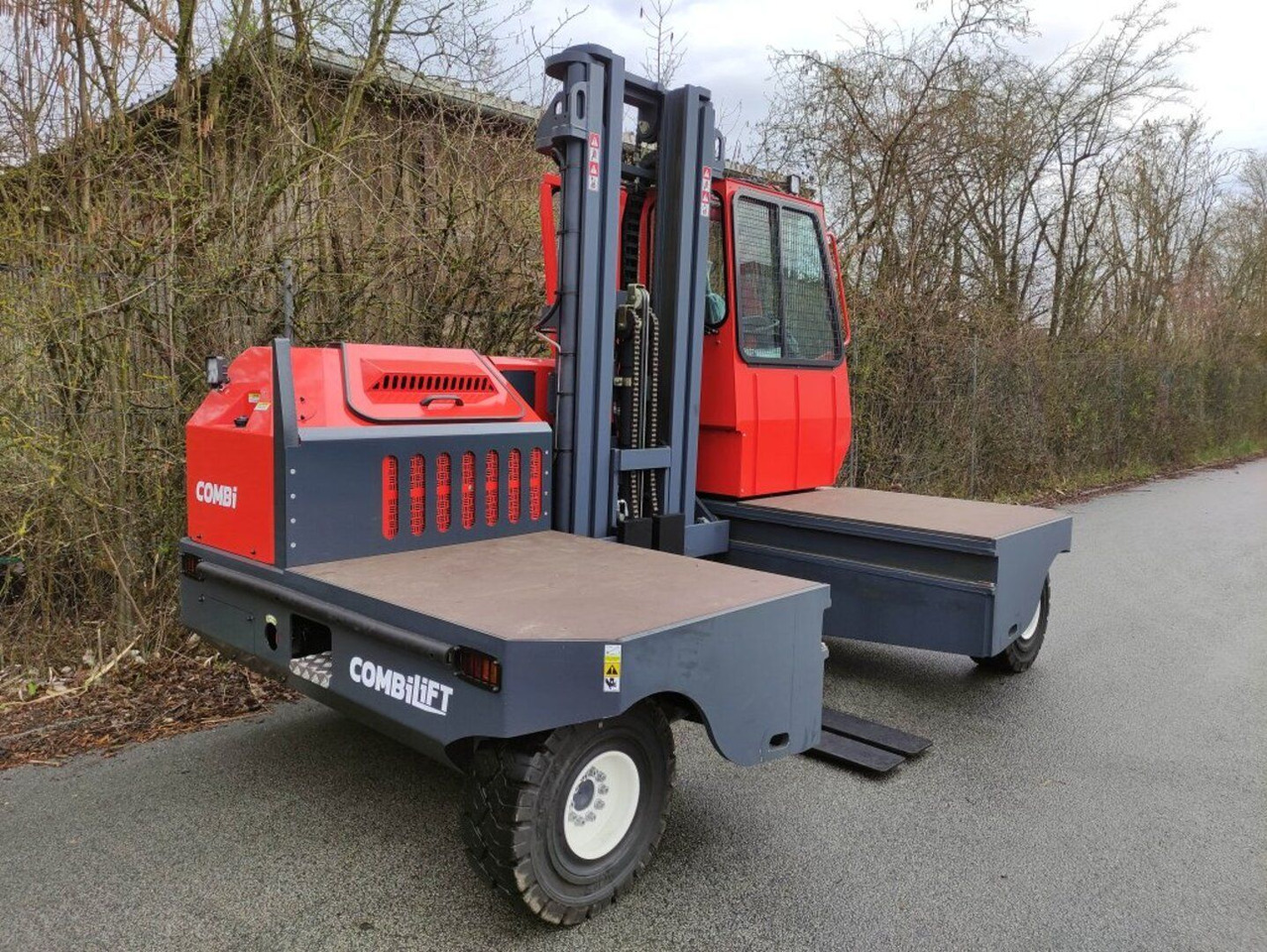 Empilhador lateral Combilift C6000SL: foto 8 Empilhador lateral Combilift C6000SL: foto 8