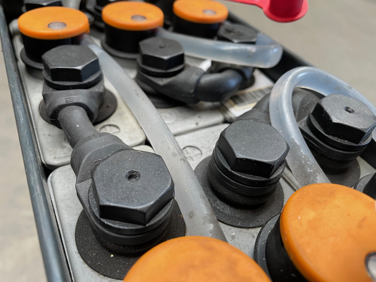 Exide 24 Volt I 2EPzB 200 - Bateria automotiva para Equipamento de movimentação: foto 3 Exide 24 Volt I 2EPzB 200 - Bateria automotiva para Equipamento de movimentação: foto 3