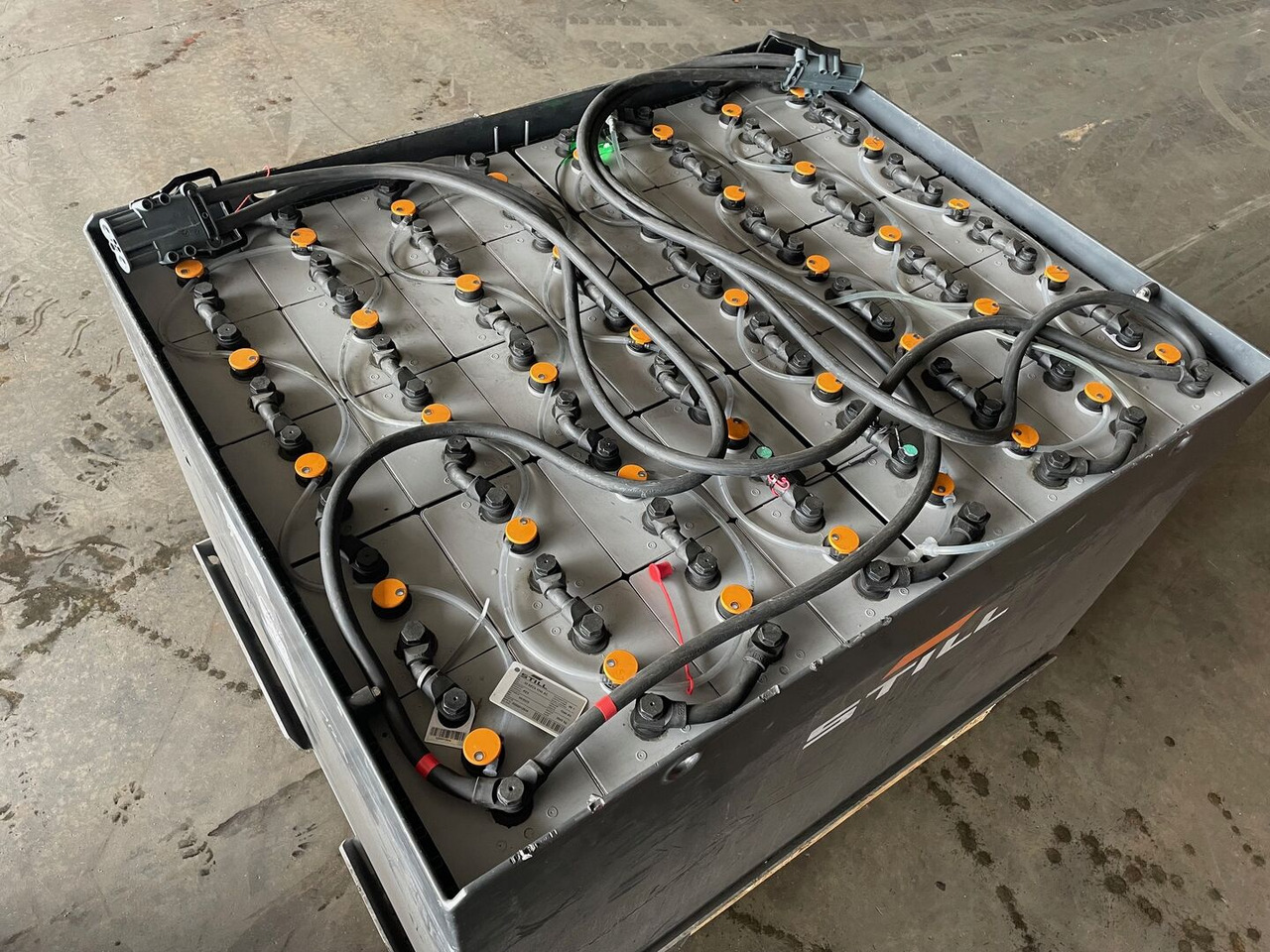 Exide 80V 8 EPzS 1240 - Bateria automotiva para Equipamento de movimentação: foto 1 Exide 80V 8 EPzS 1240 - Bateria automotiva para Equipamento de movimentação: foto 1