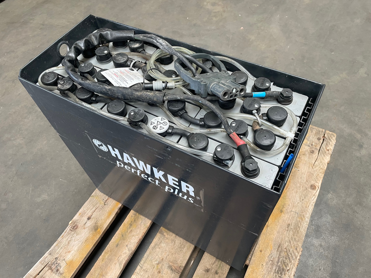 Hawker 24 Volt I 3 PZS 375 - Bateria automotiva para Equipamento de movimentação: foto 1 Hawker 24 Volt I 3 PZS 375 - Bateria automotiva para Equipamento de movimentação: foto 1