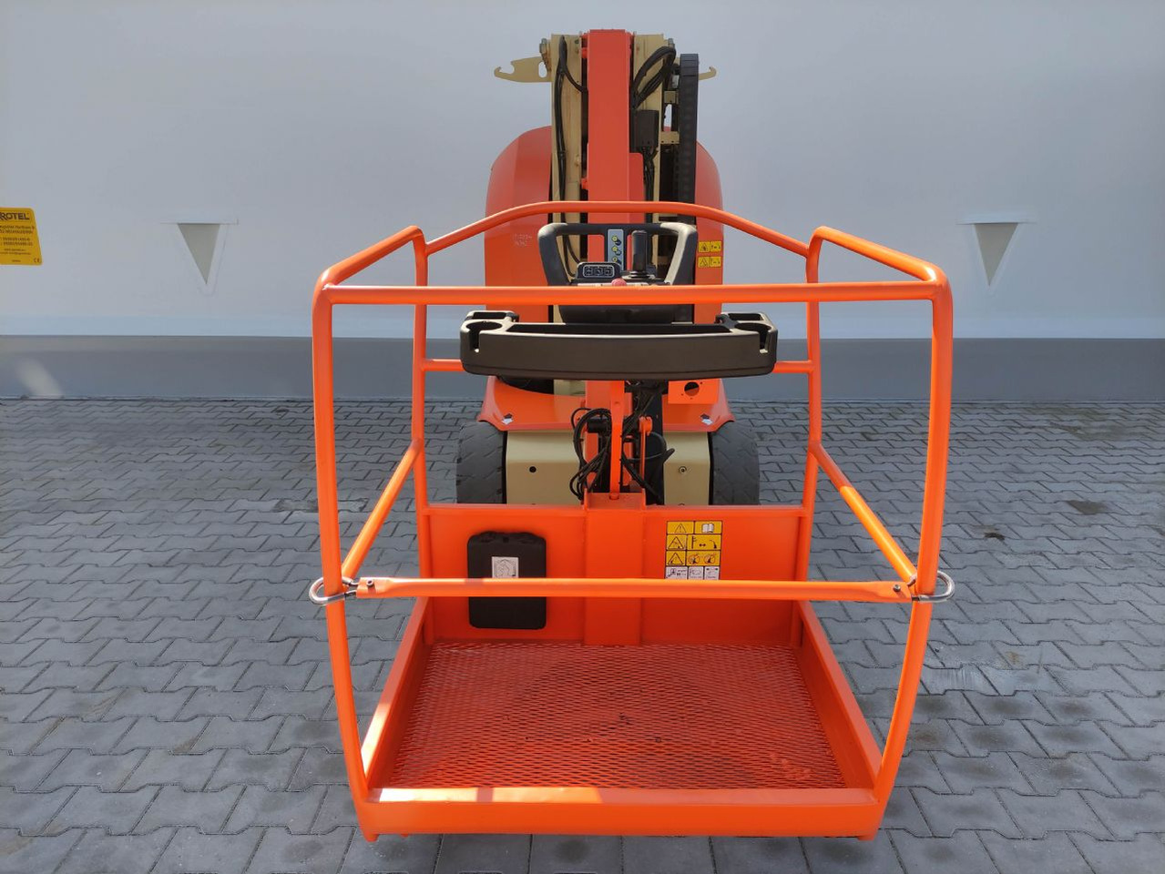 JLG Toucan 12 E (LACK NEU) - Plataforma de mastro vertical: foto 3 JLG Toucan 12 E (LACK NEU) - Plataforma de mastro vertical: foto 3